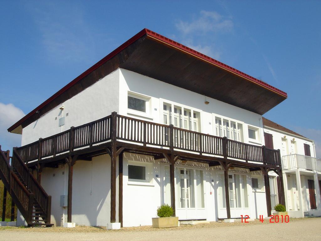 Motel Des Bruyeres Lamotte-Beuvron Zimmer foto