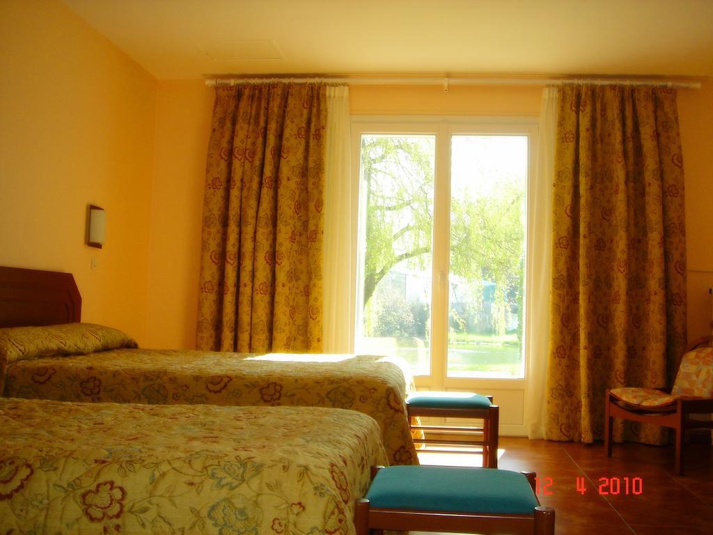 Motel Des Bruyeres Lamotte-Beuvron Zimmer foto