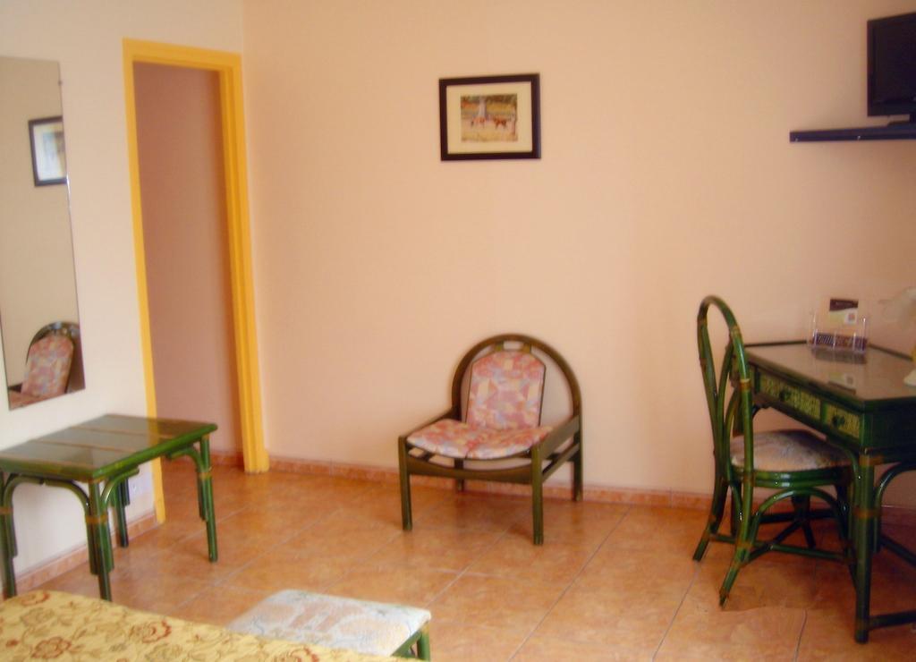 Motel Des Bruyeres Lamotte-Beuvron Zimmer foto